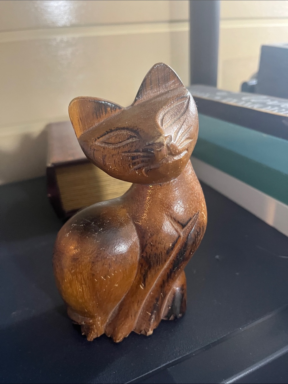 Wooden Cat Figurine - Brown Decorative Cat Sculptures for Pets Cat Lovers